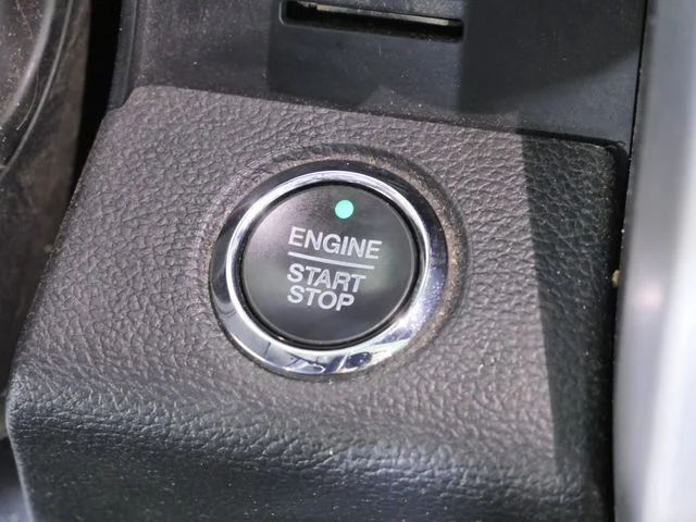 Used 2019 Black Ford Platinum image 31