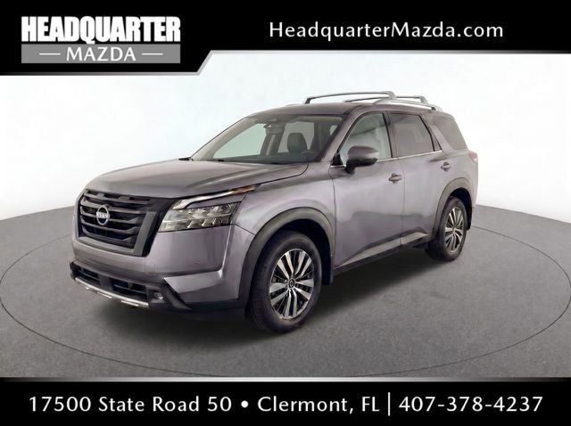 2023 Nissan Pathfinder SL 2WD's photo
