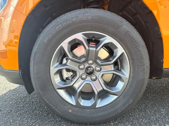 New 2026 Orange Fury Metallic Tri-Coat Ford XLT image 13