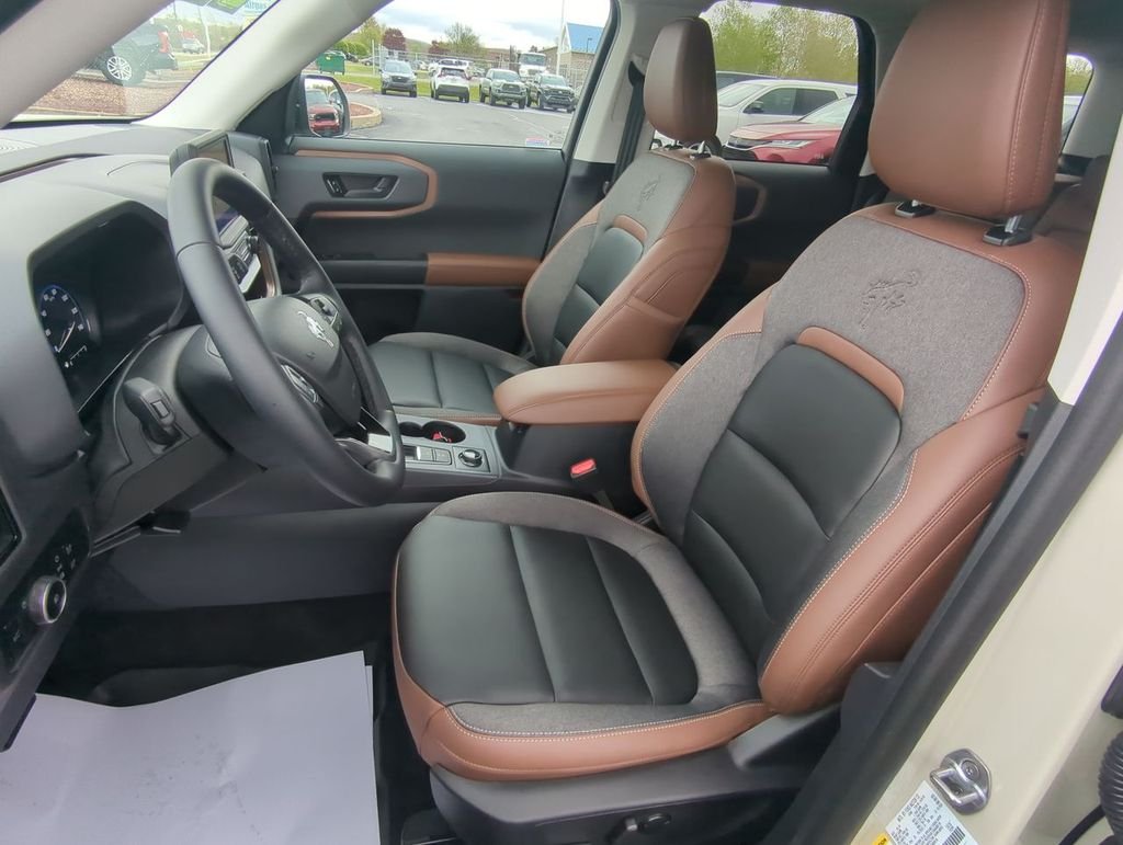 Used 2024 Beige Ford Outer Banks image 11