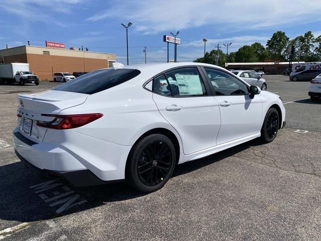 New 2026 Ice Cap Toyota SE image 3