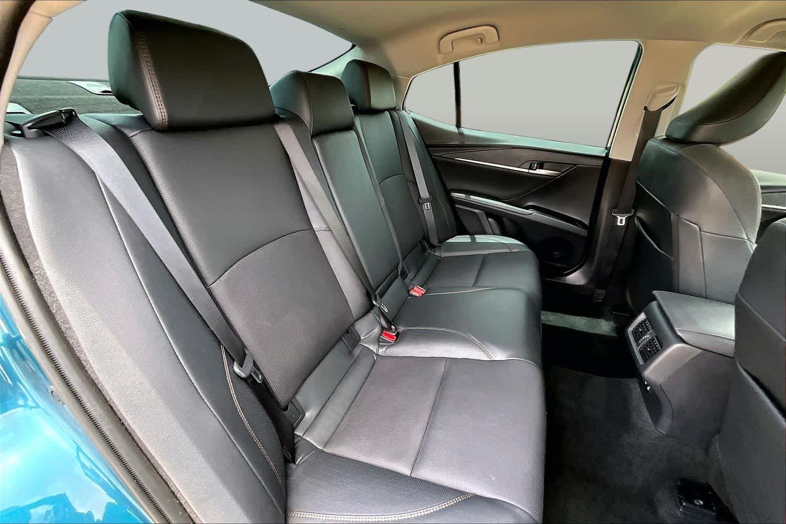Used 2026 Ocean Gem Toyota XLE image 20