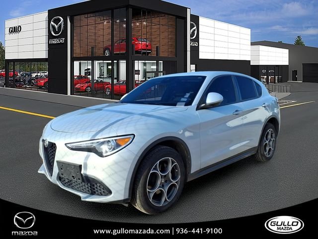 2023 Alfa Romeo Stelvio Sprint AWD's photo