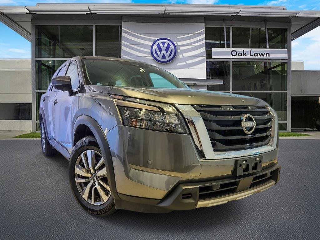 Used 2025 Gun Metallic Nissan SL image 1