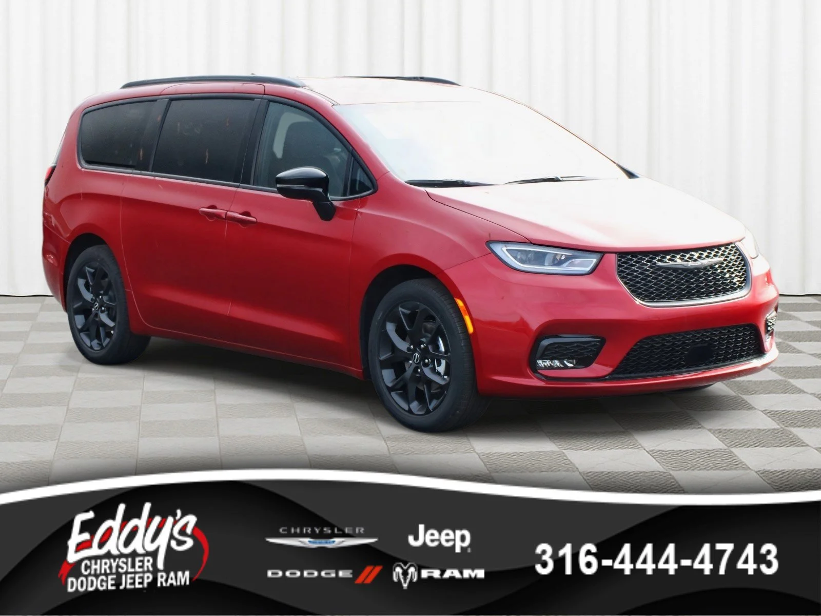 2026 Chrysler Pacifica Select's photo
