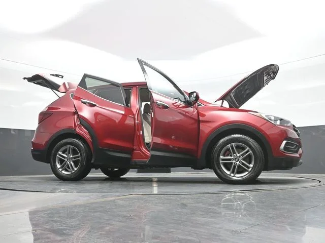 Used 2018 Red Hyundai 2.4 Base image 31
