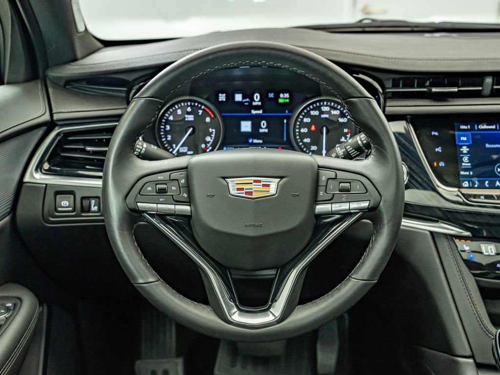 Used 2025 Crystal White Tricoat Cadillac Premium Luxury image 23