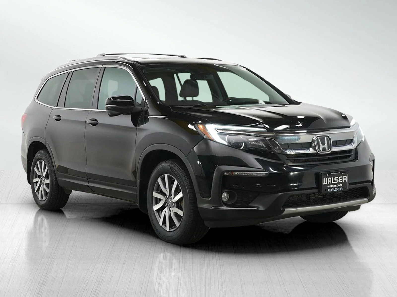 Used 2022 Crystal Black Pearl Honda Black Edition image 8