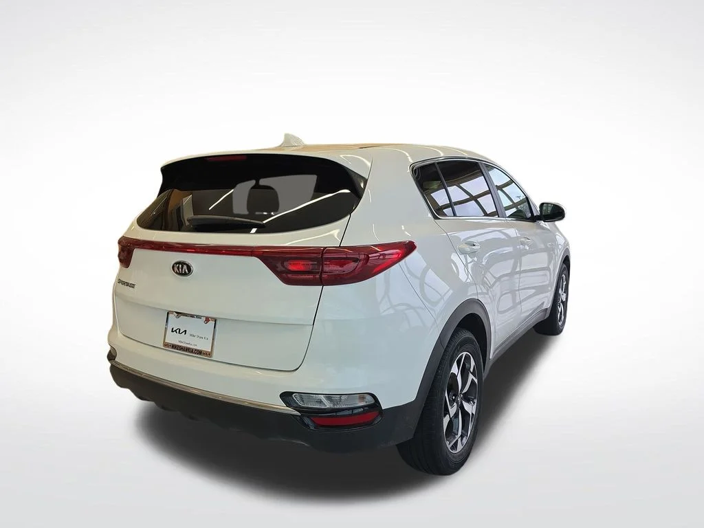 Certified Used 2022 White Kia LX image 6