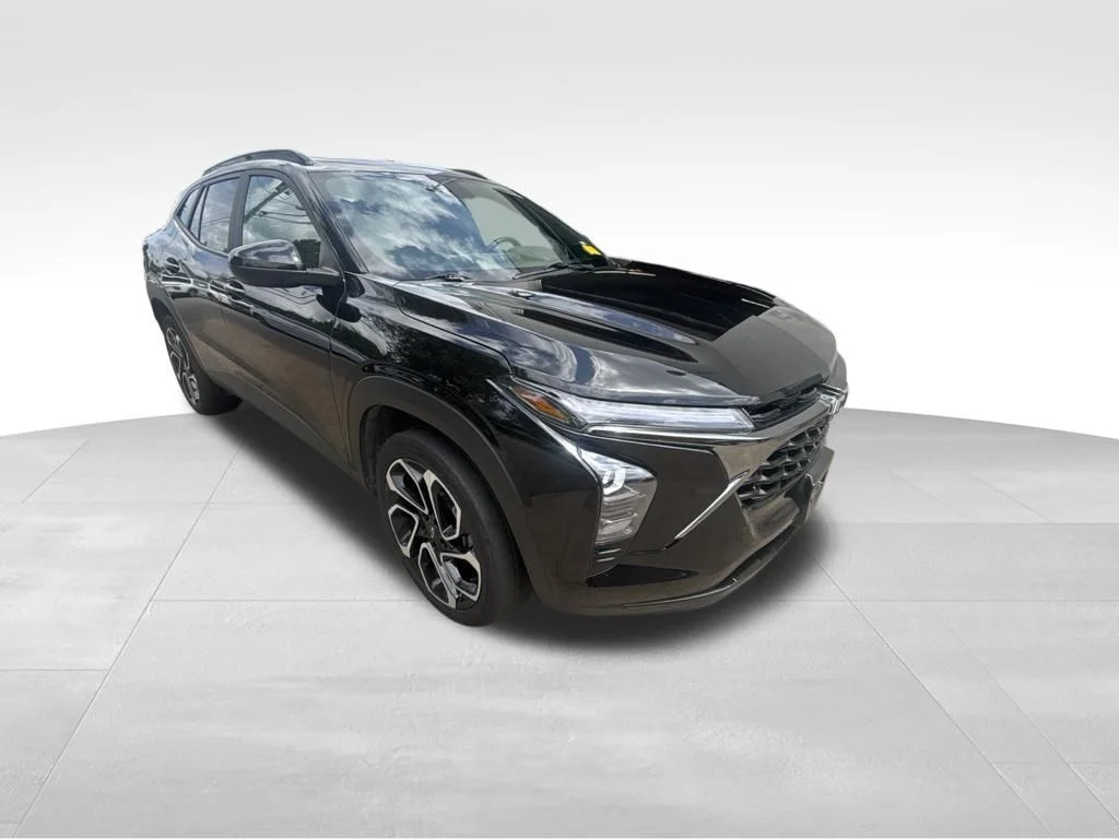 Used 2025 Black Chevrolet 2RS image 9