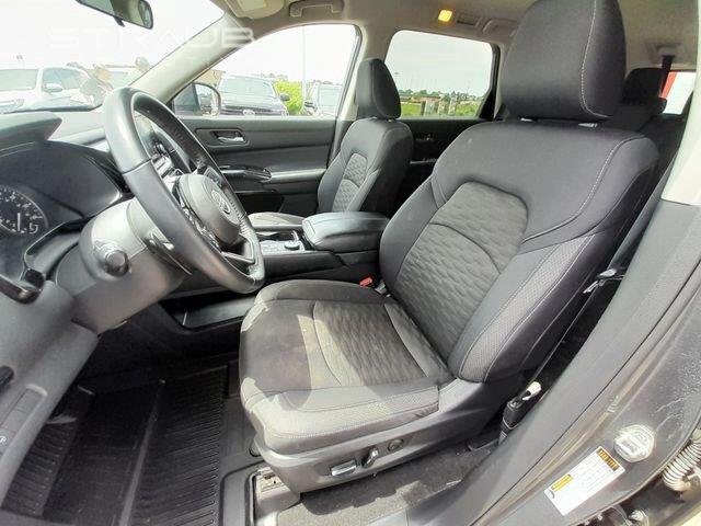 Used 2022 Gun Metallic Nissan SV image 35
