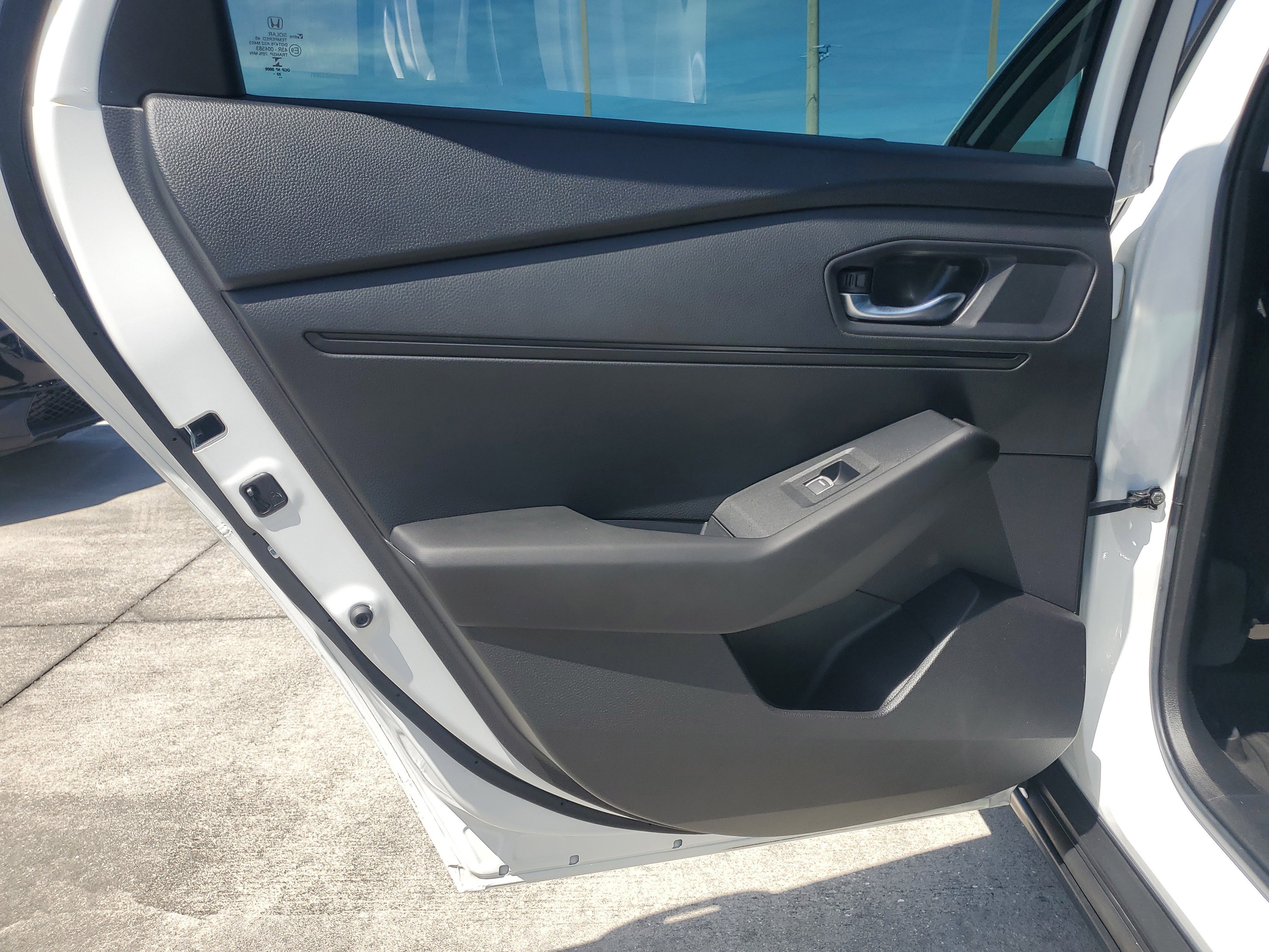 Used 2023 White Honda LX image 14