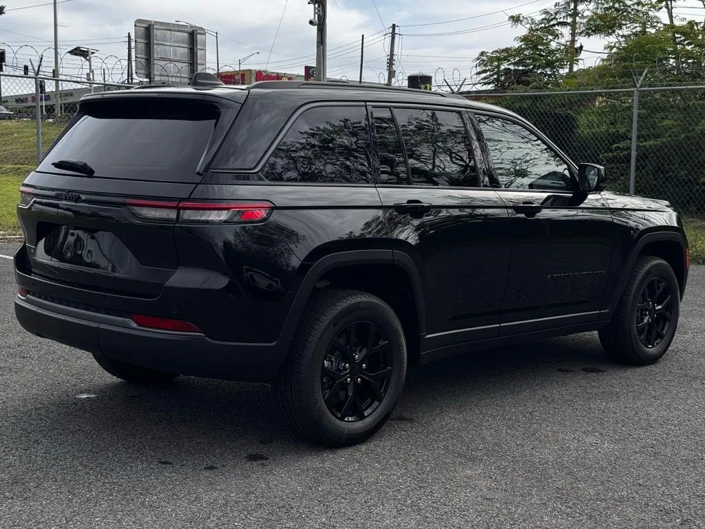 New 2026 Black Jeep Altitude image 11