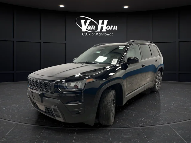 New 2026 Diamond Black Crystal Pearl-Coat Exterior Paint Jeep Limited image 3