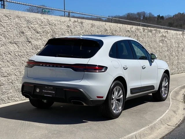 Used 2025 White Porsche  image 7