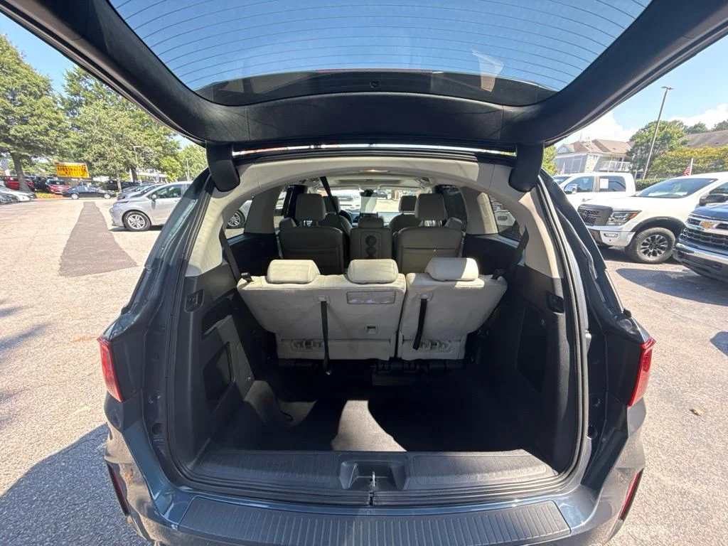 Used 2025 Silver Honda EX-L image 5