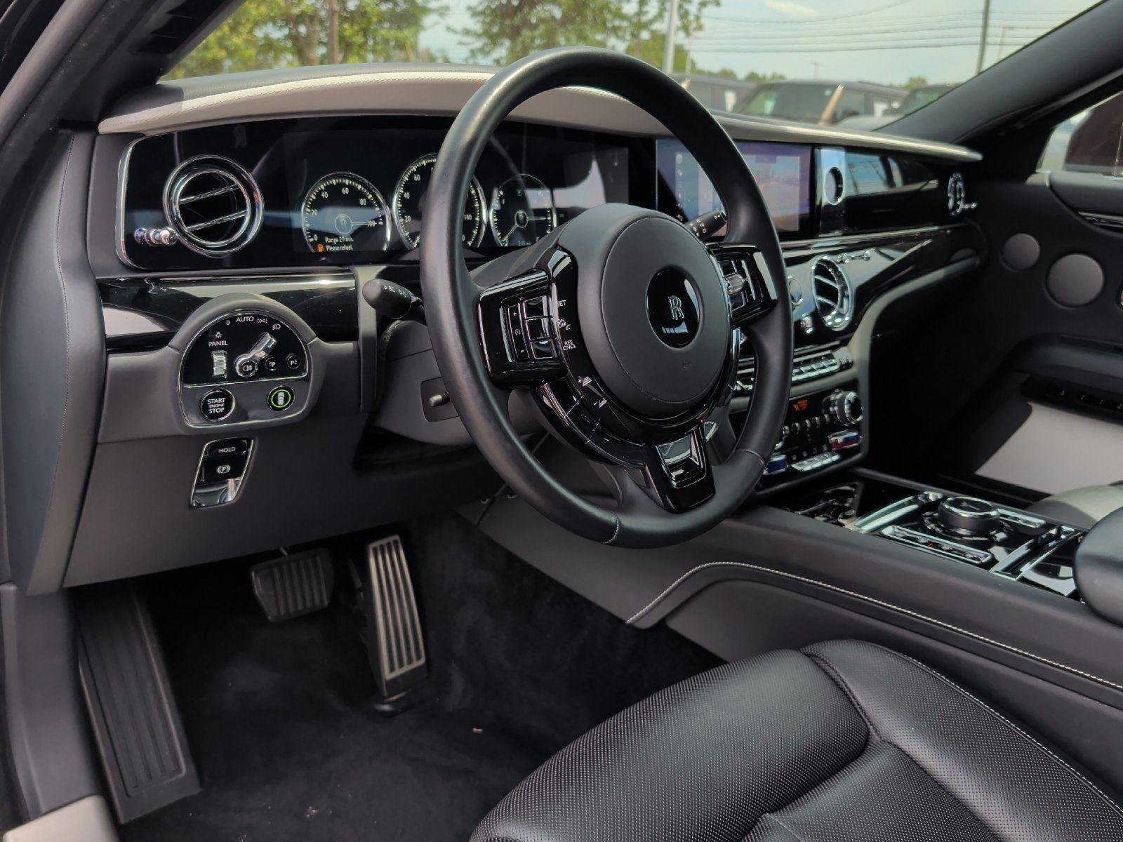 Used 2021 Black Diamond Rolls-Royce BASE image 15