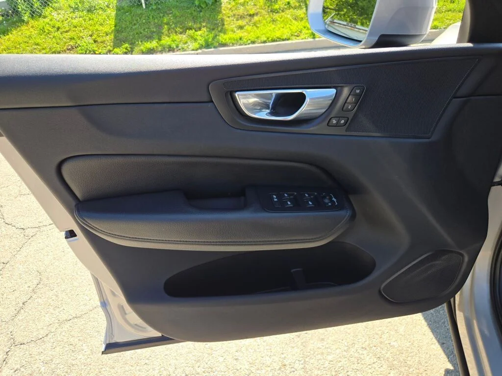 Used 2022 Gray Volvo T8 Inscription Expression image 19