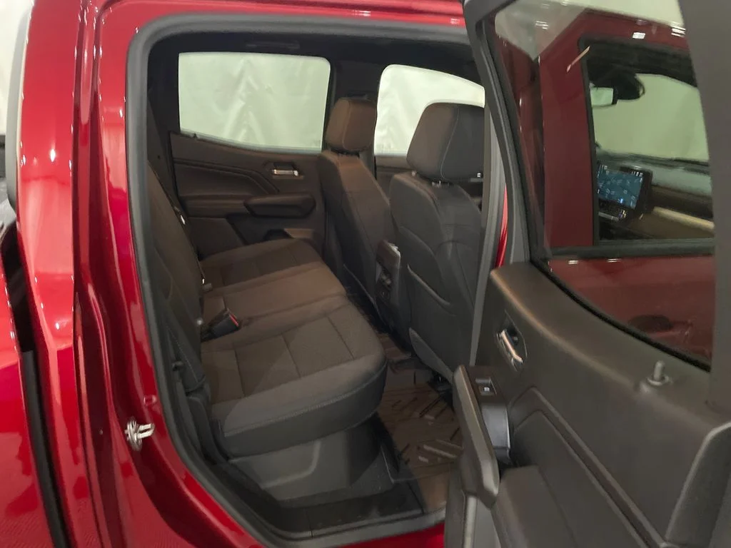2026 Chevrolet Colorado LT - Photo 25