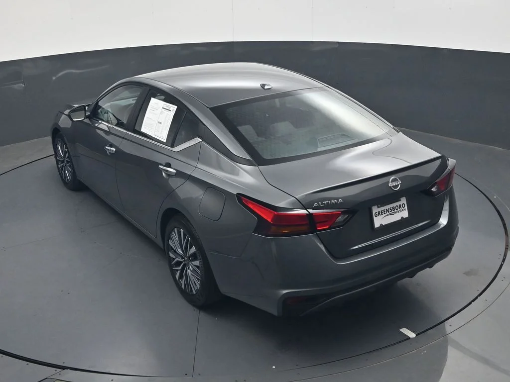 Used 2025 Gray Nissan 2.5 SV image 28