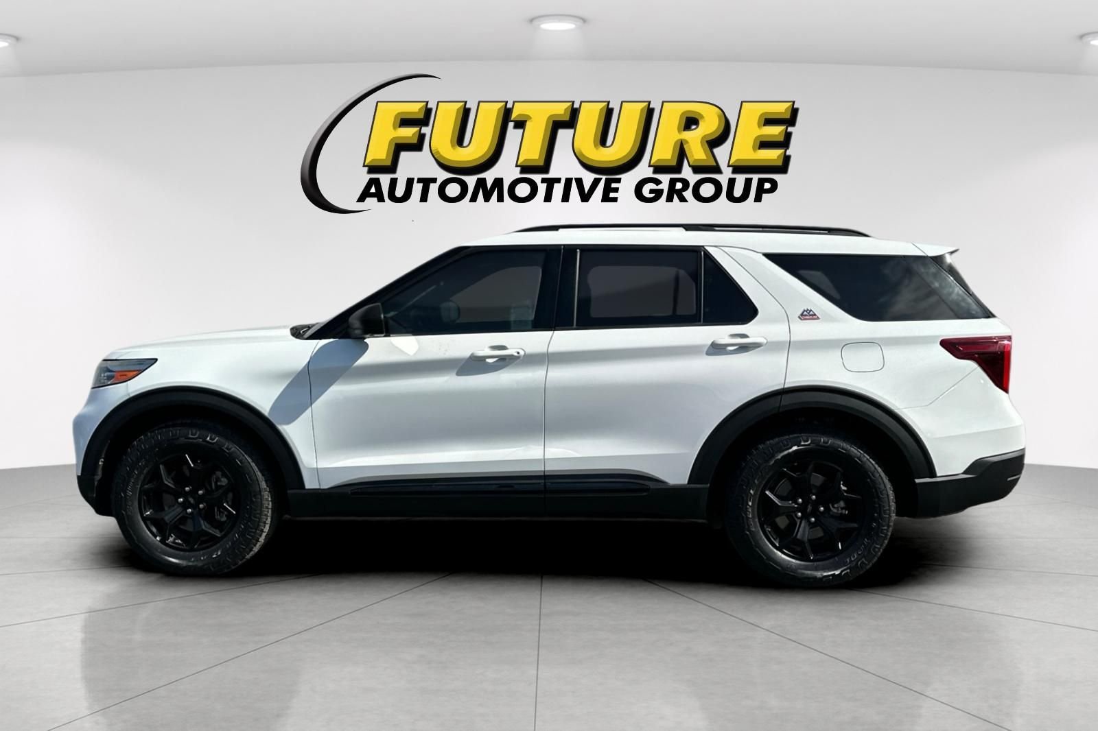 Used 2022 White Ford Timberline image 6