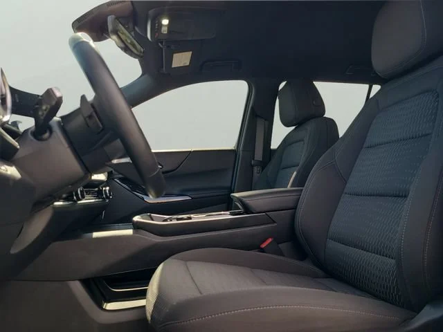 New 2026 Summit White Chevrolet LT image 22