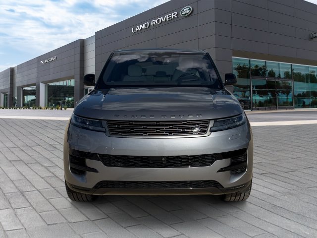 Used 2023 Eiger Grey Metallic Land Rover SE image 8