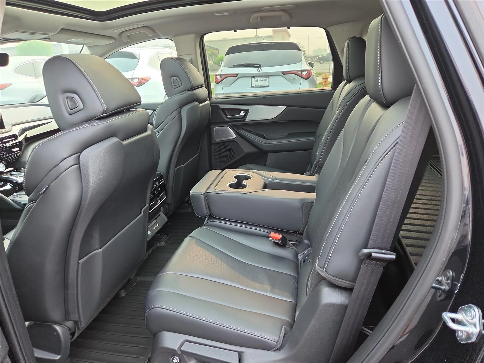 New 2026 Majestic Black Pearl Acura SH-AWD w/Tech image 24