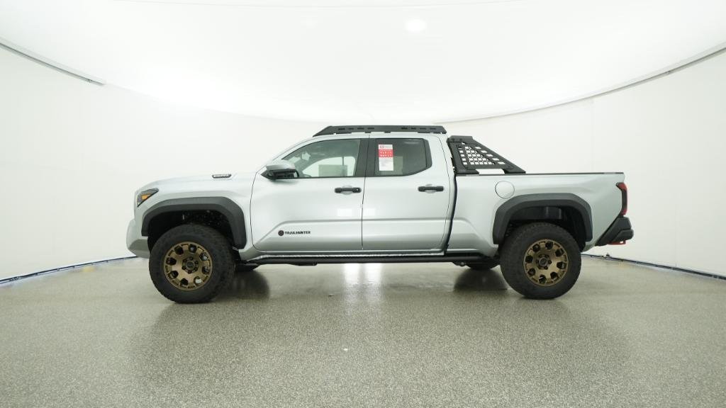 New 2026 Celestial Silver Metallic Toyota Trailhunter image 13
