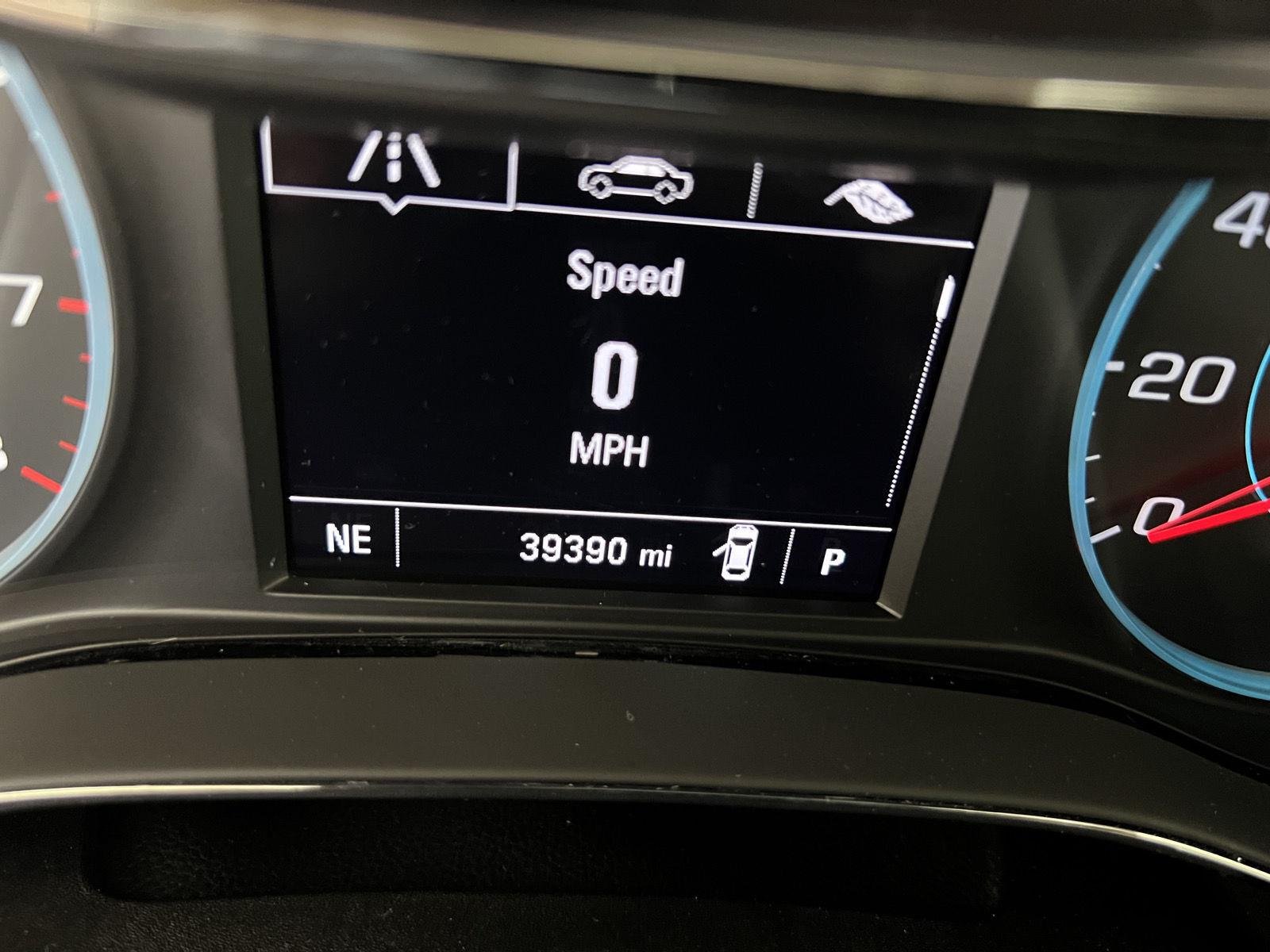 Used 2018 Graphite Metallic Chevrolet LT image 13