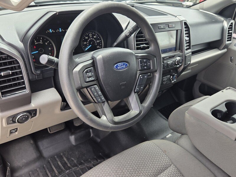 Used 2020 Oxford White FORD XLT 2WD SUPERCREW 5.5