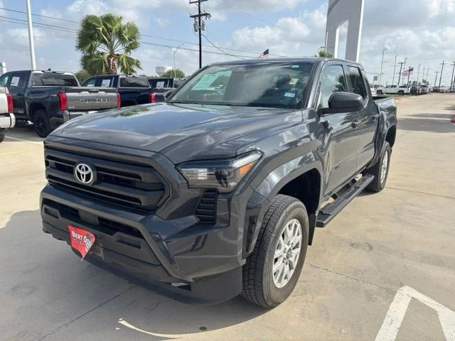 Used 2024  Toyota SR image 3