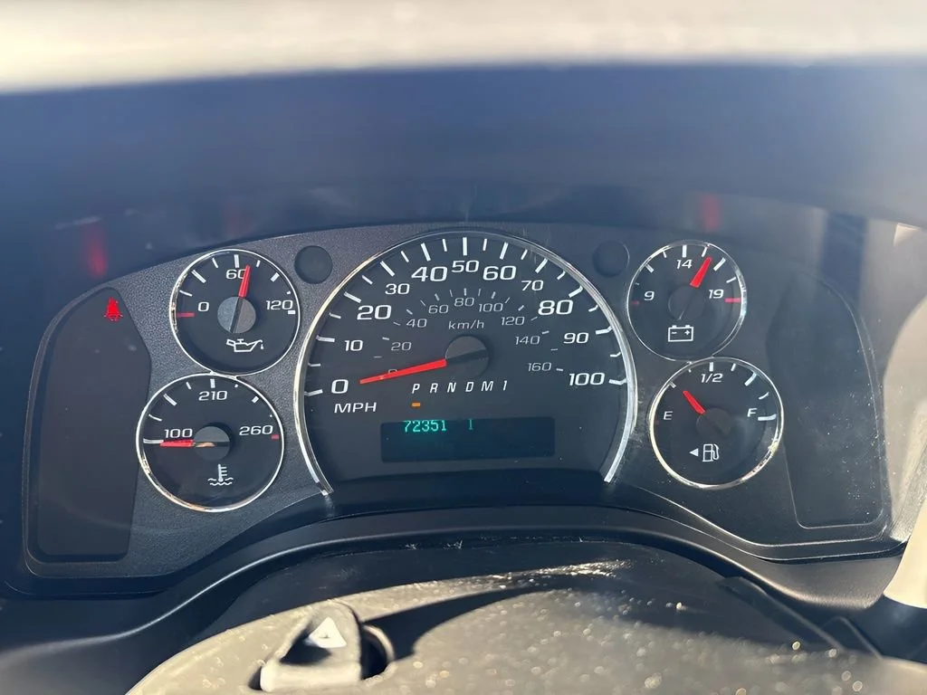 Used 2022 Summit White GMC Work Van image 19