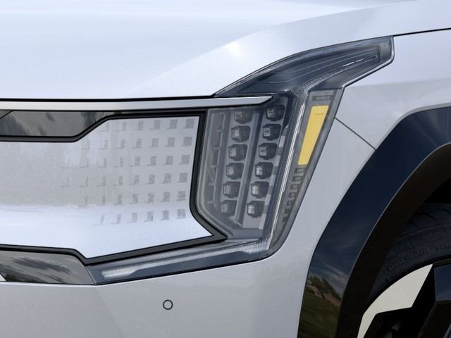 New 2026 Glacial White Pearl Kia Land image 10