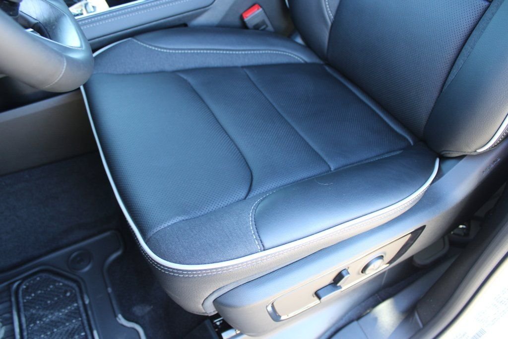 2026 RAM 1500 Limited - Photo 26