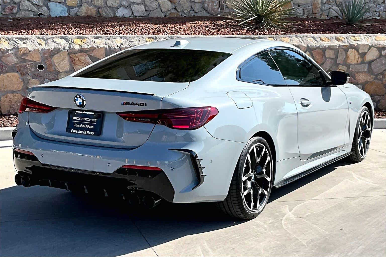 Used 2027 Brooklyn Grey Metallic BMW M440i image 7