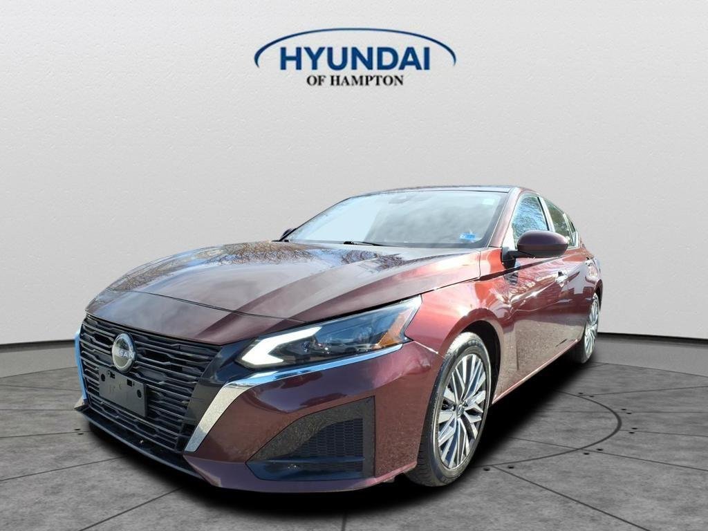 2023 Nissan Altima SV