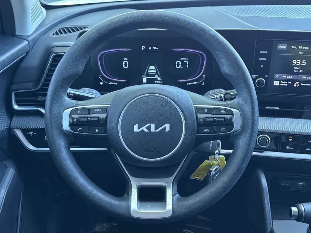 Used 2024 Snow White Pearl Kia LX image 15