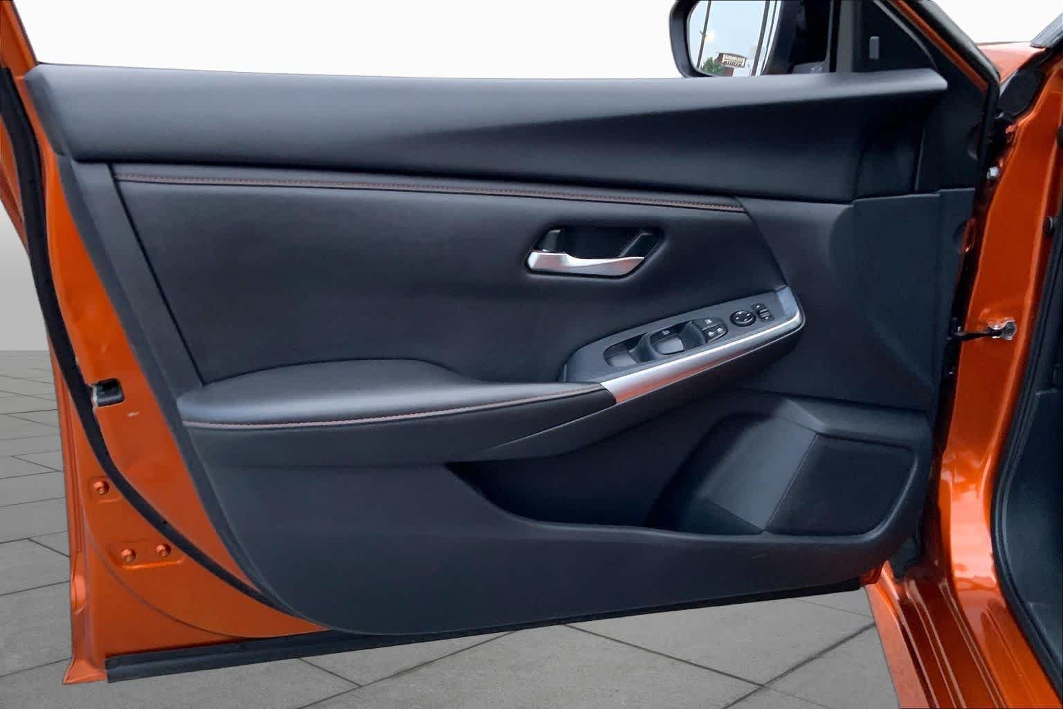 Used 2025 Monarch Orange Metallic/Super Black Nissan SR image 21