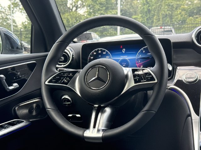 New 2027 Black Mercedes-Benz GLC 300 image 20