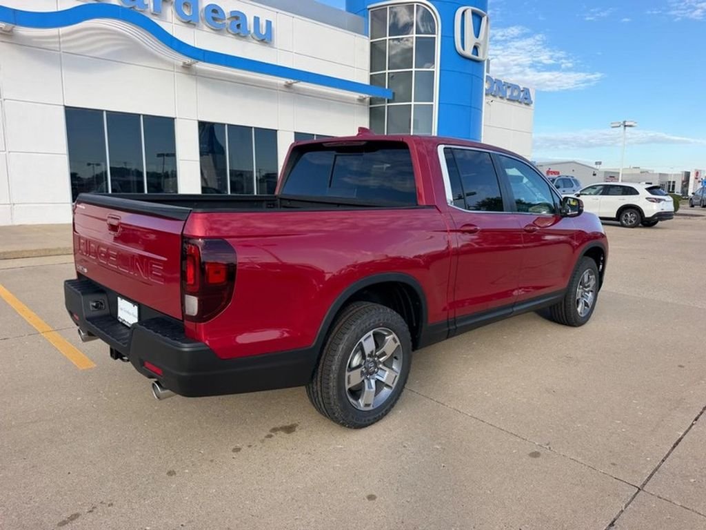 New 2026 Radiant Red Metallic II Honda RTL image 2