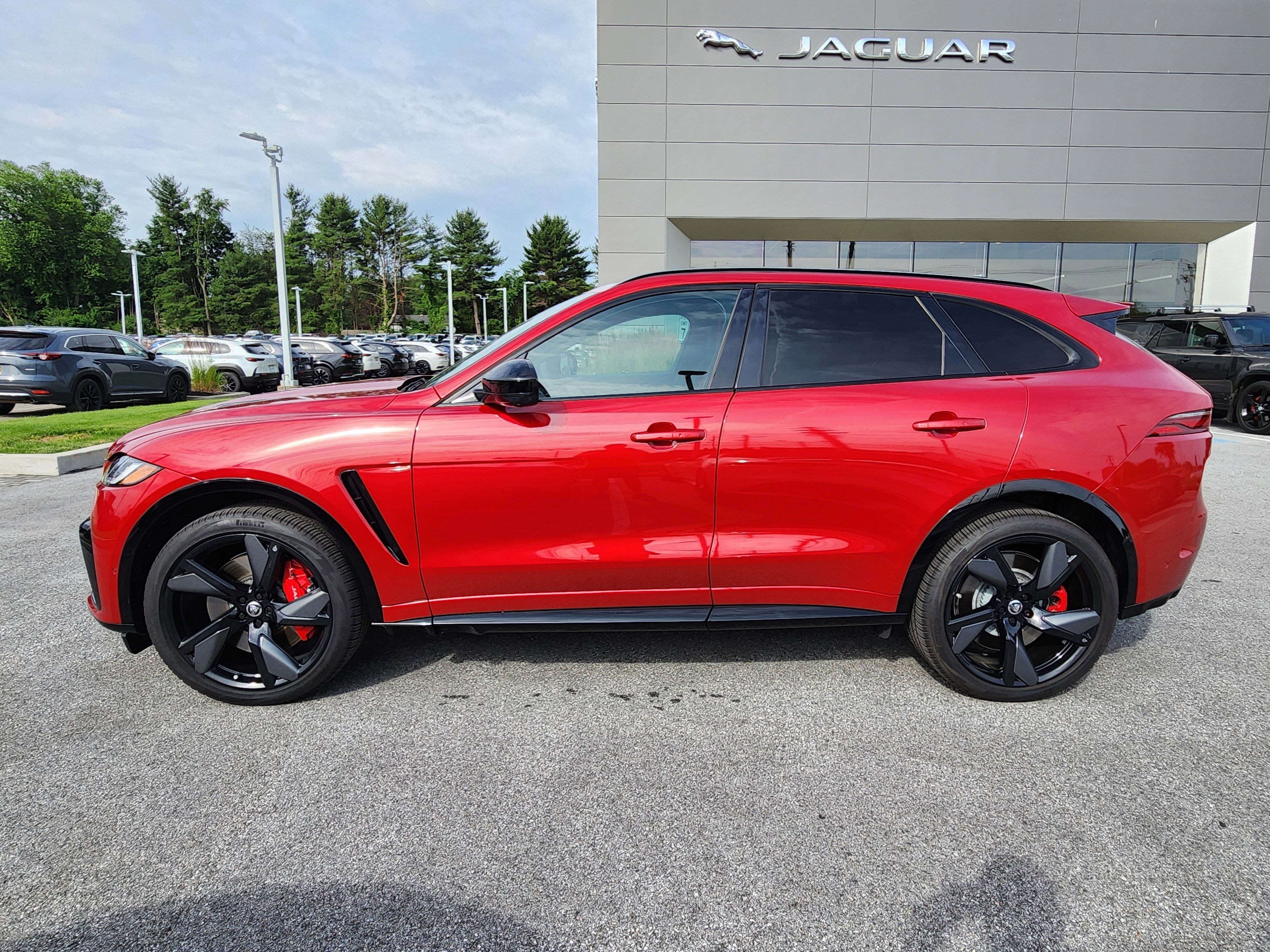 Used 2026 Firenze Red Metallic Jaguar SVR image 5
