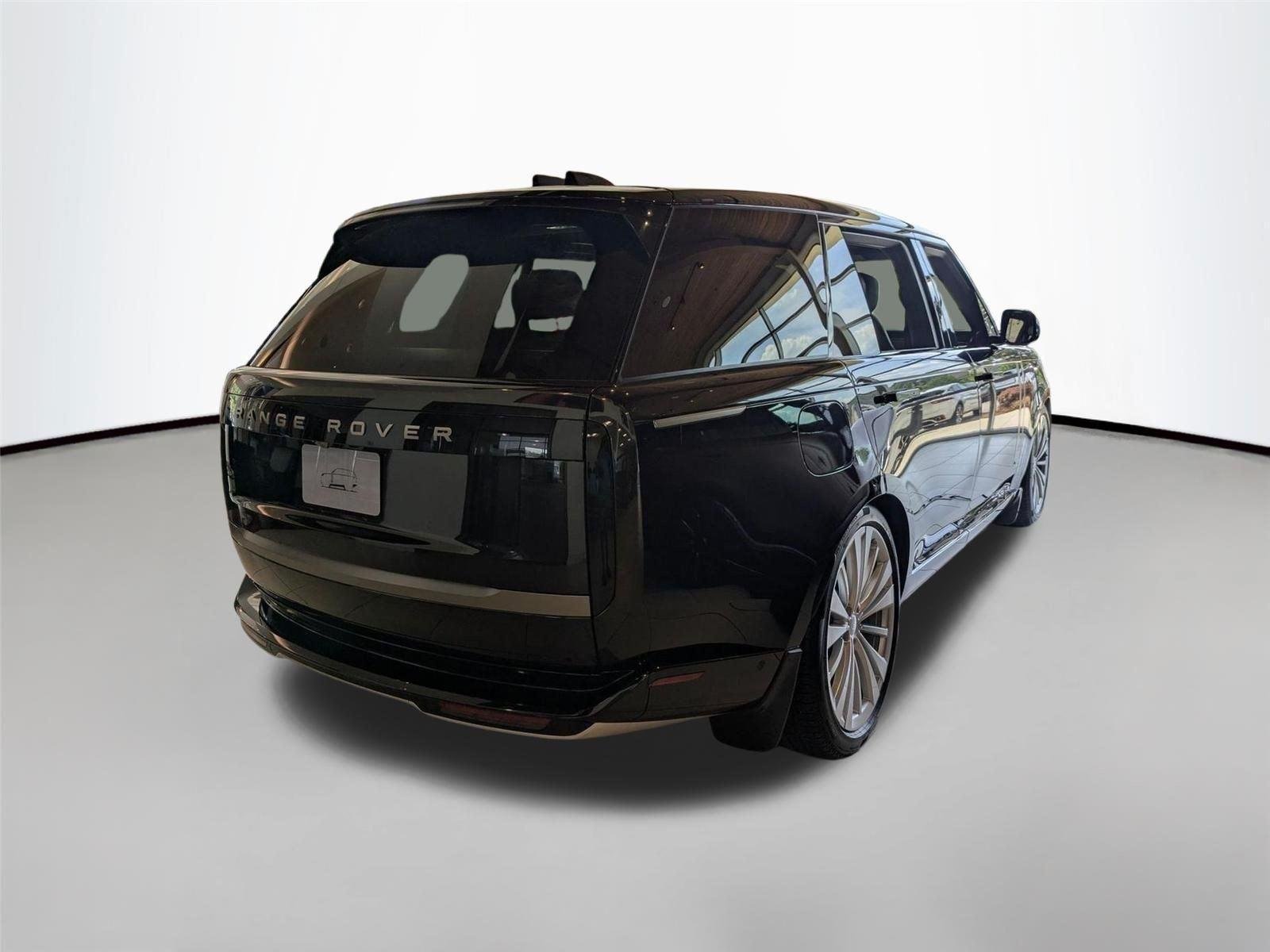 New 2025 Santorini Black Land Rover Autobiography image 5