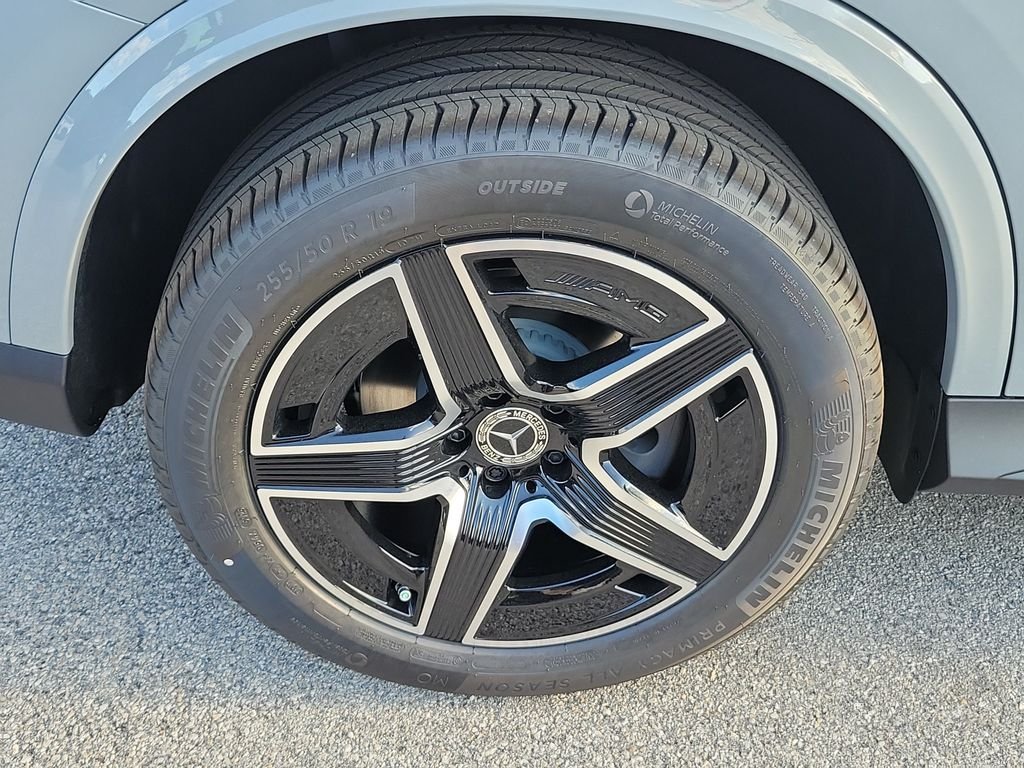 New 2026 MANUFAKTUR Alpine Grey Mercedes-Benz GLC 300 image 7