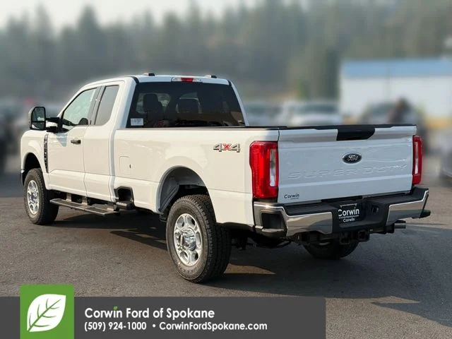 New 2026 Oxford White Ford XLT image 12