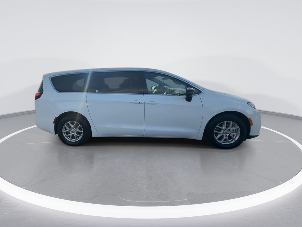 Used 2024 White Chrysler Touring L image 9