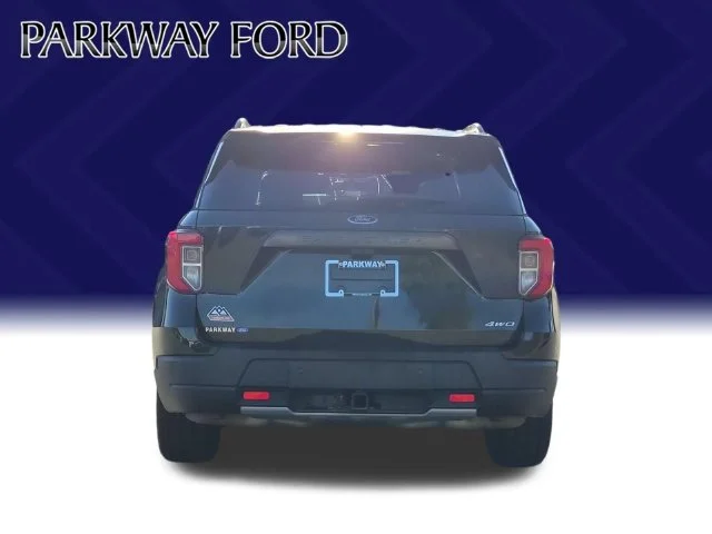 Used 2022 Green Ford Timberline image 4