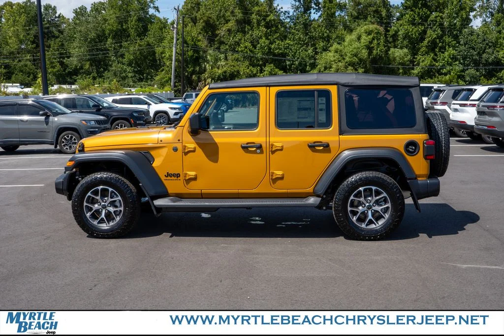 New 2026 Goldilocks Exterior Paint Jeep Sport S image 3