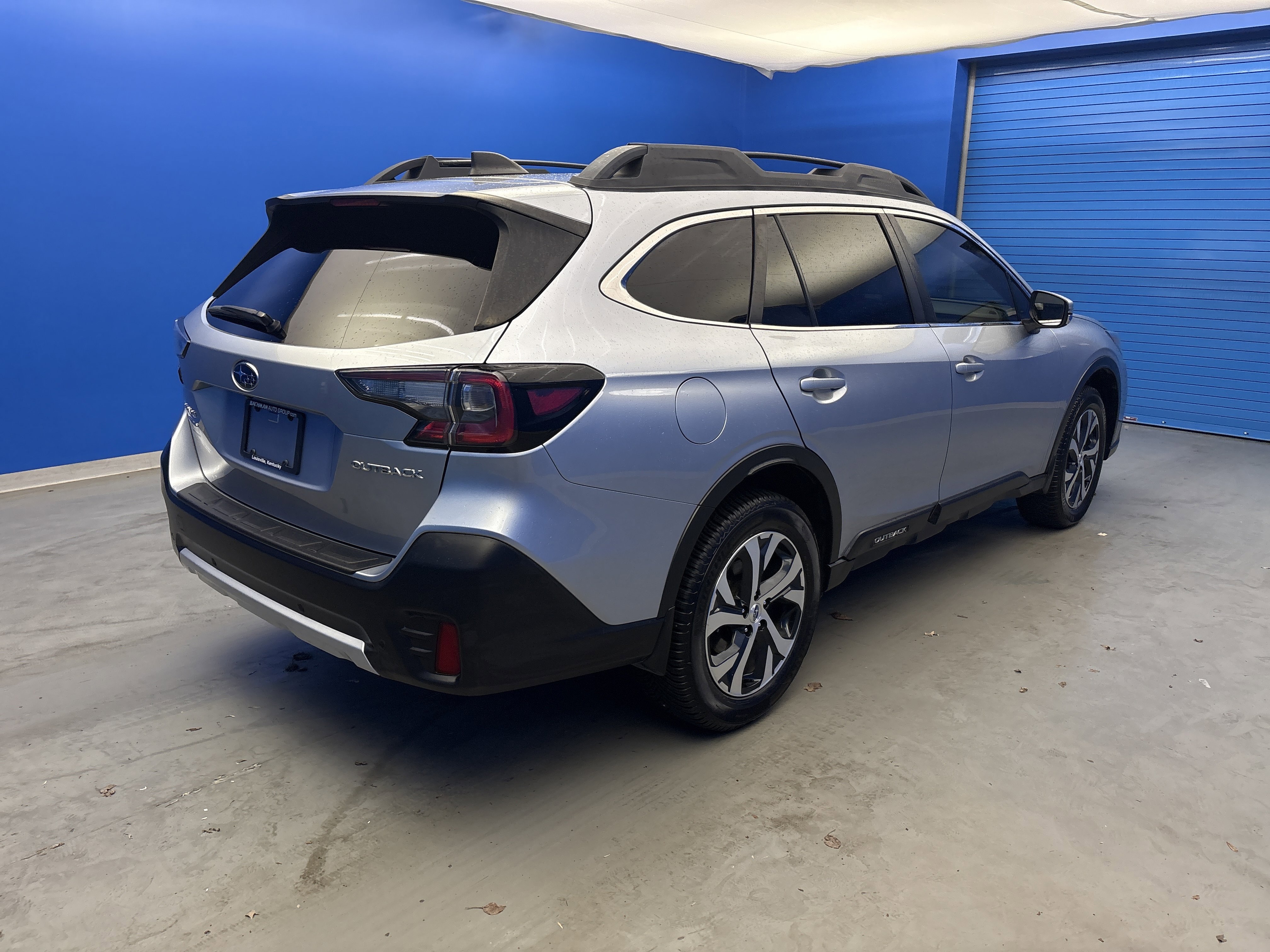Used 2020 Ice Silver Metallic Subaru Limited image 7