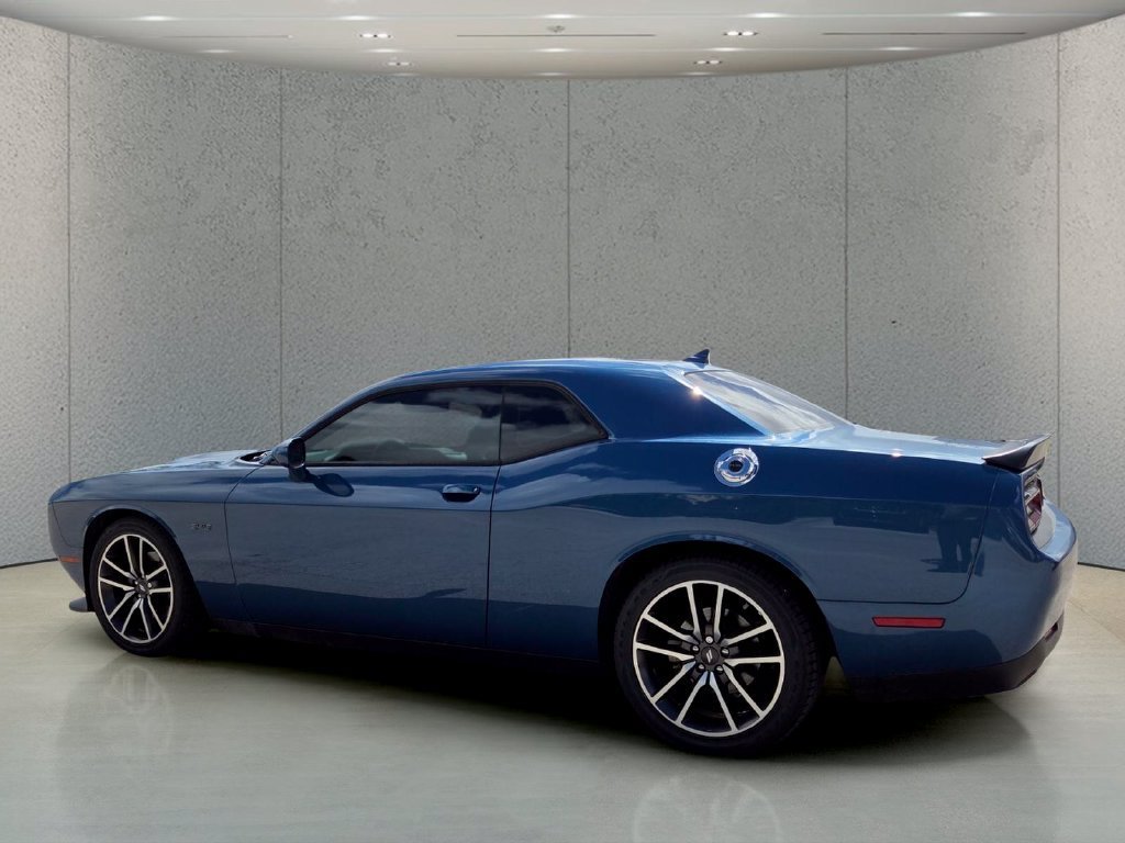 Certified Used 2023 Frostbite Dodge R/T image 9